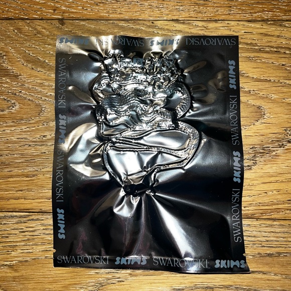 Swarovski x Skims Millenia Octagon Body Chain - Picture 5 of 6